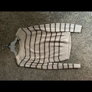 Forever 21 size small sweater